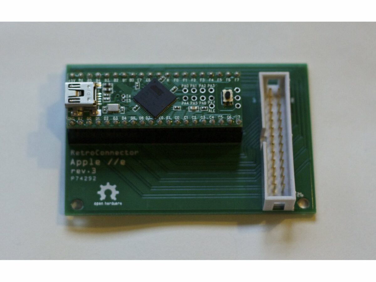 RetroConnector keyboard shield