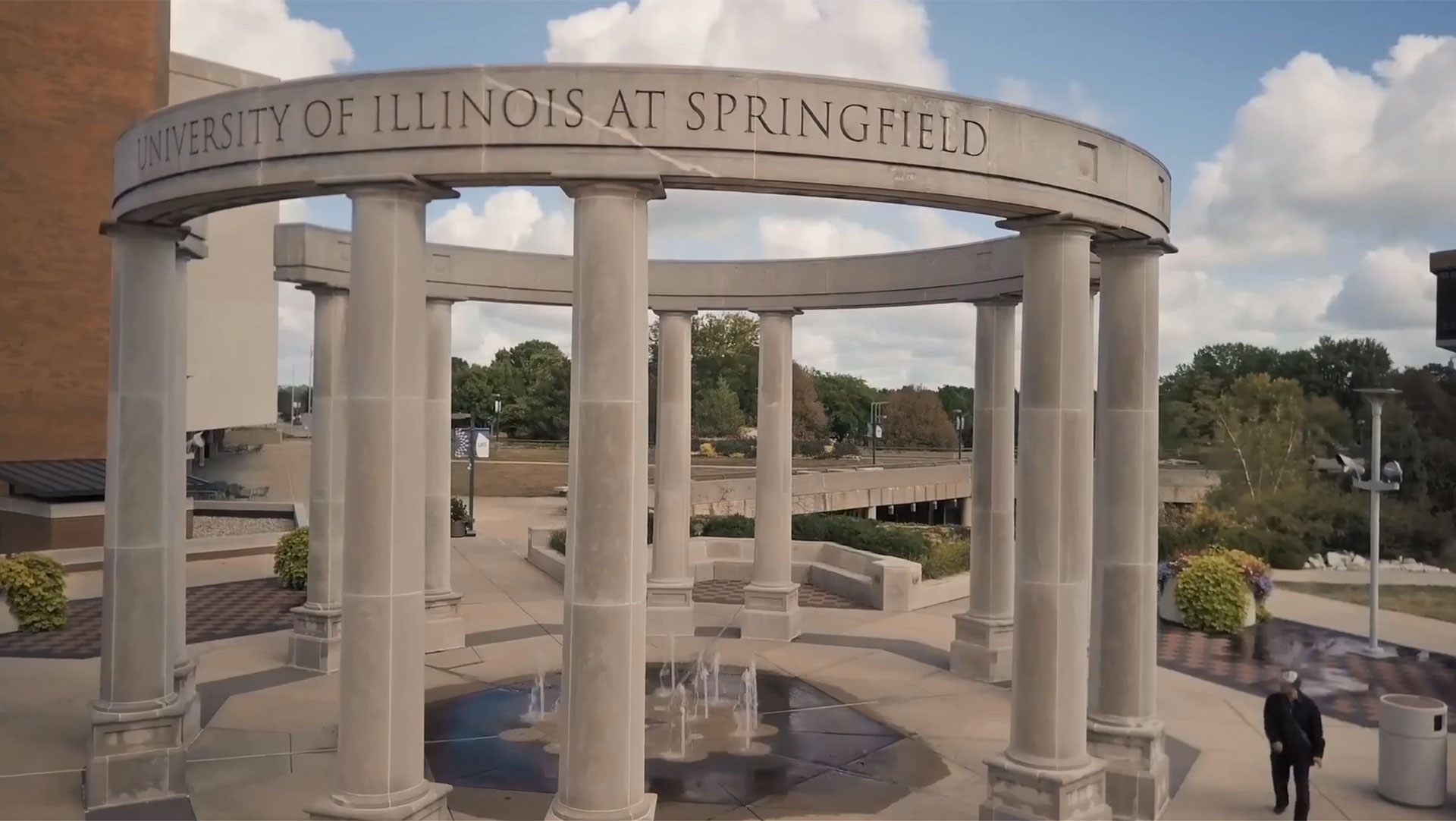 Roman architecture with the words "University of Illinois Springfield"