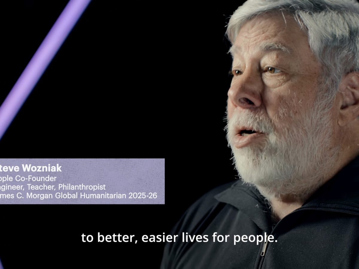 Steve Wozniak wins Global Humanitarian Award